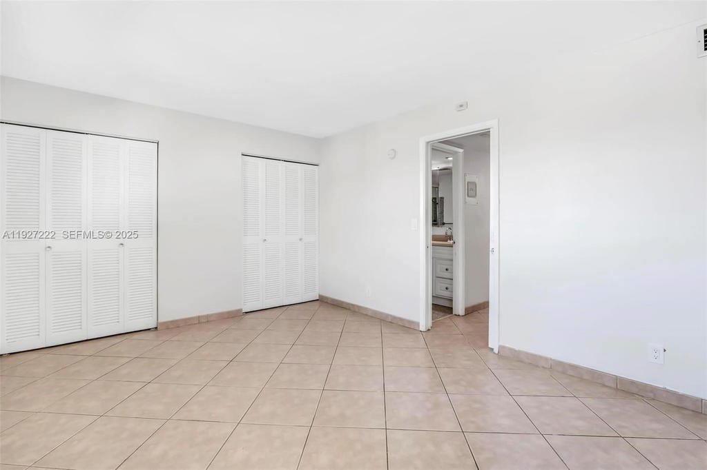 Real estate property located at 300 Layne Blvd #311, Broward, Paradise By The Sea Condo, Hallandale Beach, FL