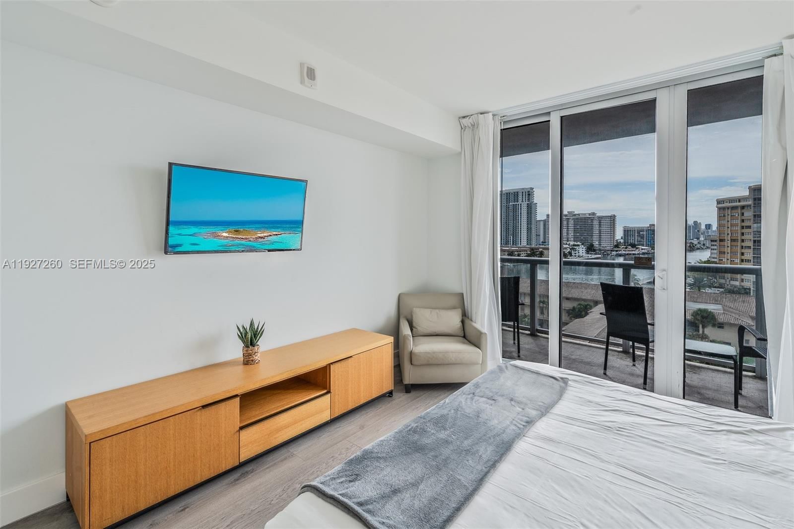 Real estate property located at 2602 Hallandale Beach Blvd R809, Broward, Beachwalk Condominium, Hallandale Beach, FL