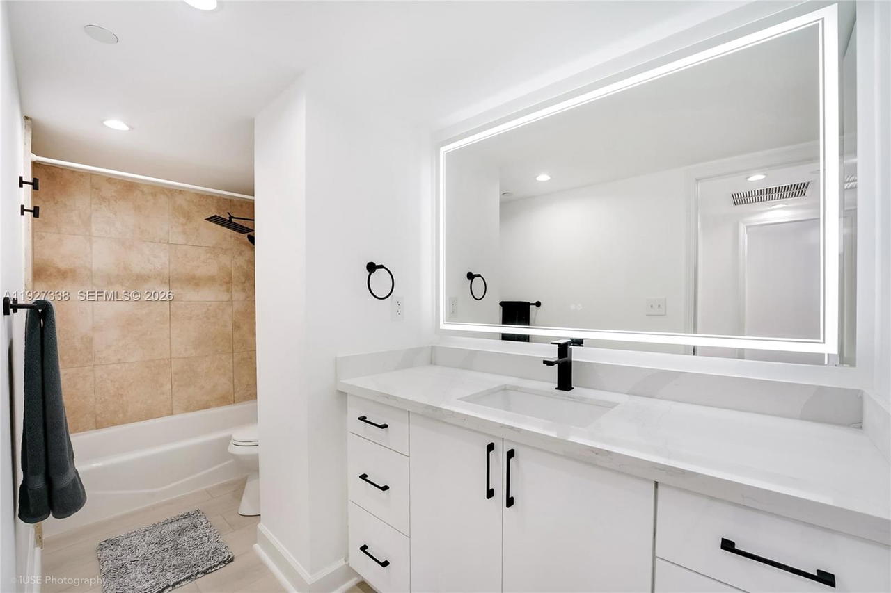 Real estate property located at 401 69th St #613, Miami-dade, 401 Blu Of North Beach Co, Miami Beach, FL