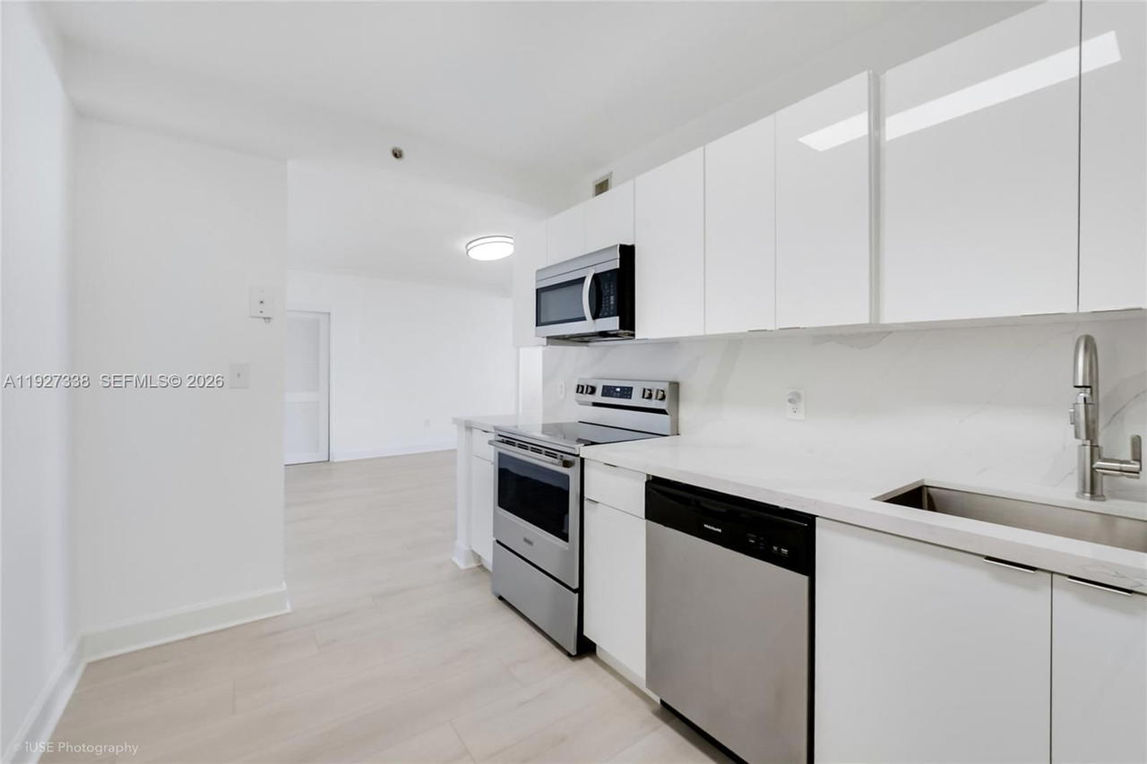 Real estate property located at 401 69th St #613, Miami-dade, 401 Blu Of North Beach Co, Miami Beach, FL