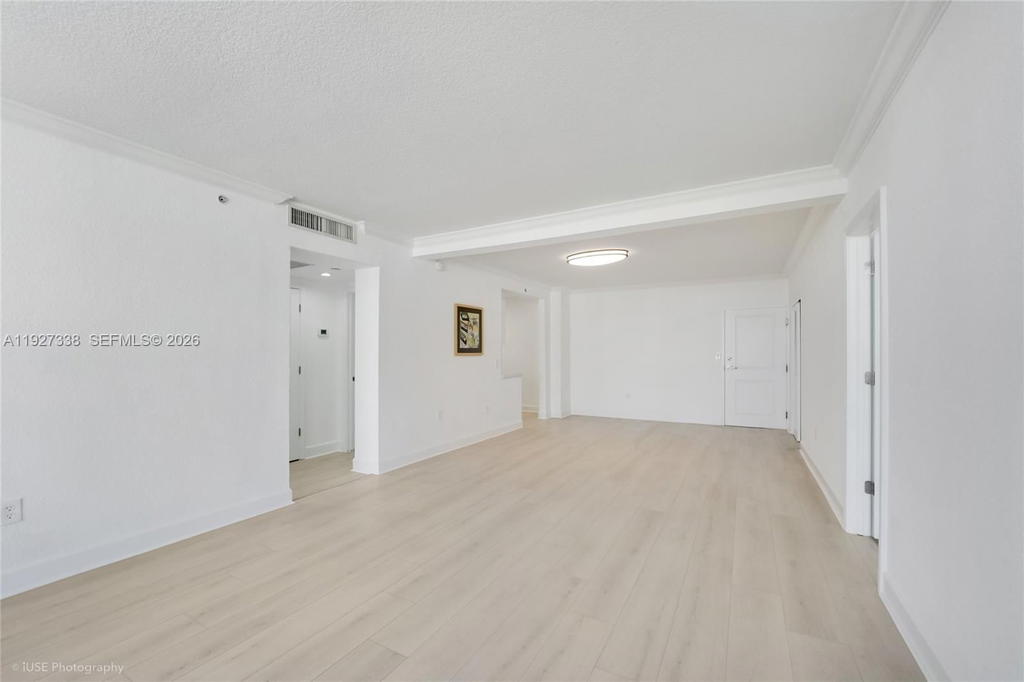 Real estate property located at 401 69th St #613, Miami-dade, 401 Blu Of North Beach Co, Miami Beach, FL