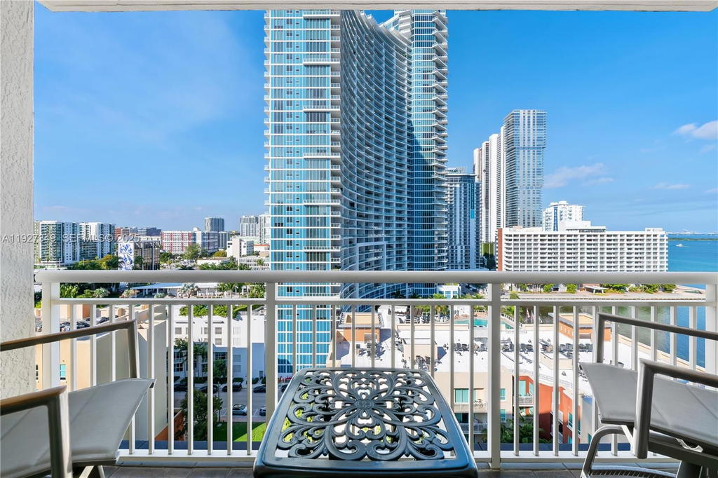 Real estate property located at 2000 Bayshore Dr #1503, Miami-dade, Cite Condo, Miami, FL