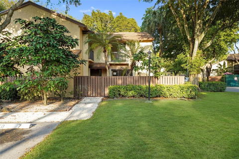 Real estate property located at 3845 Cocoplum Cir #3597, Broward, Karanda Village Iii-b Con, Coconut Creek, FL