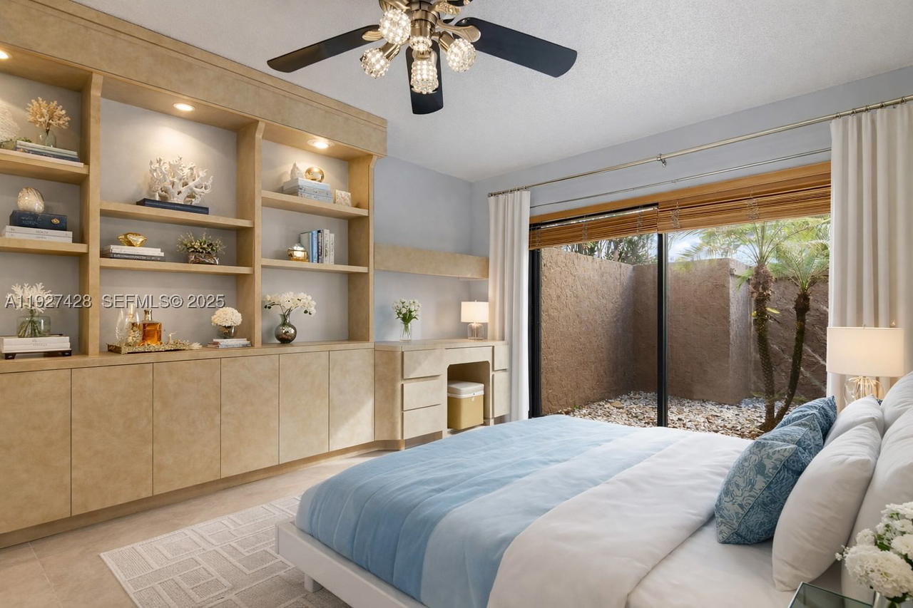 Real estate property located at 2305 Saint Andrews Rd #129, Broward, Townhouses Of Emerald Hil, Hollywood, FL