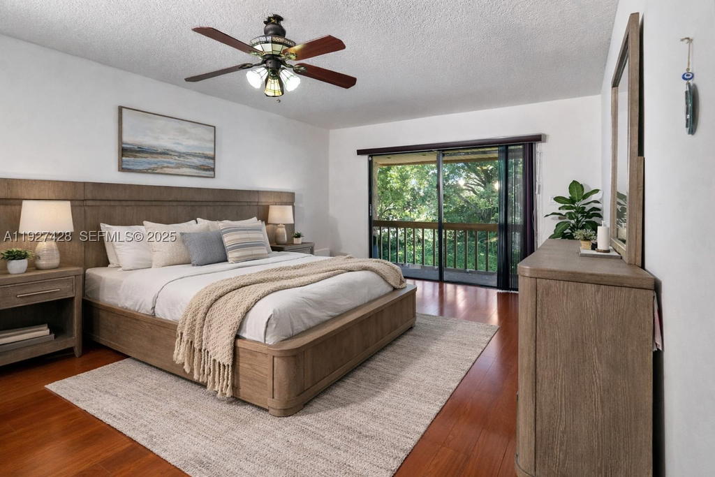 Real estate property located at 2305 Saint Andrews Rd #129, Broward, Townhouses Of Emerald Hil, Hollywood, FL