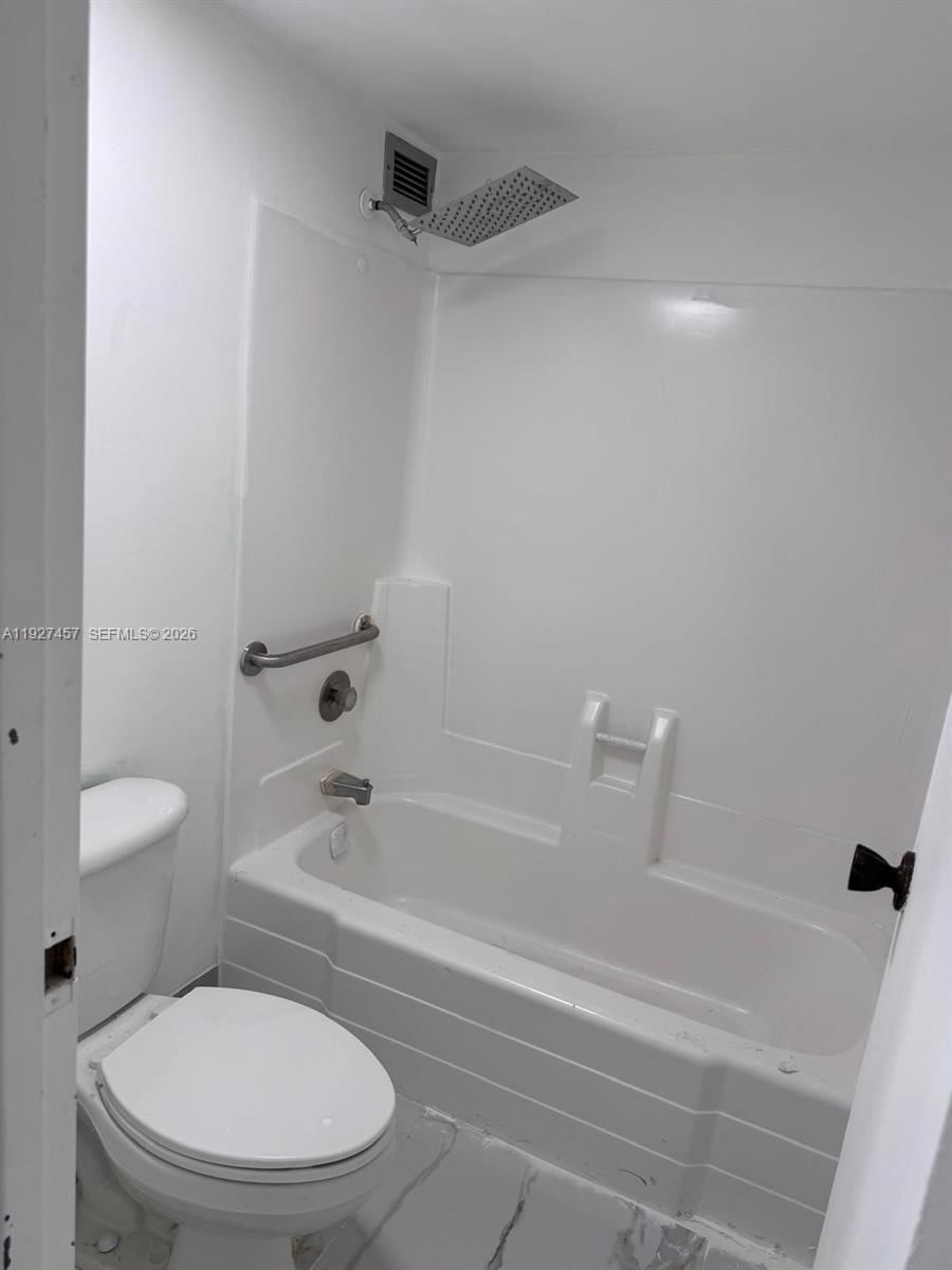 Real estate property located at 1402 80th Ave #107, Broward, Continental Village Condo, Margate, FL