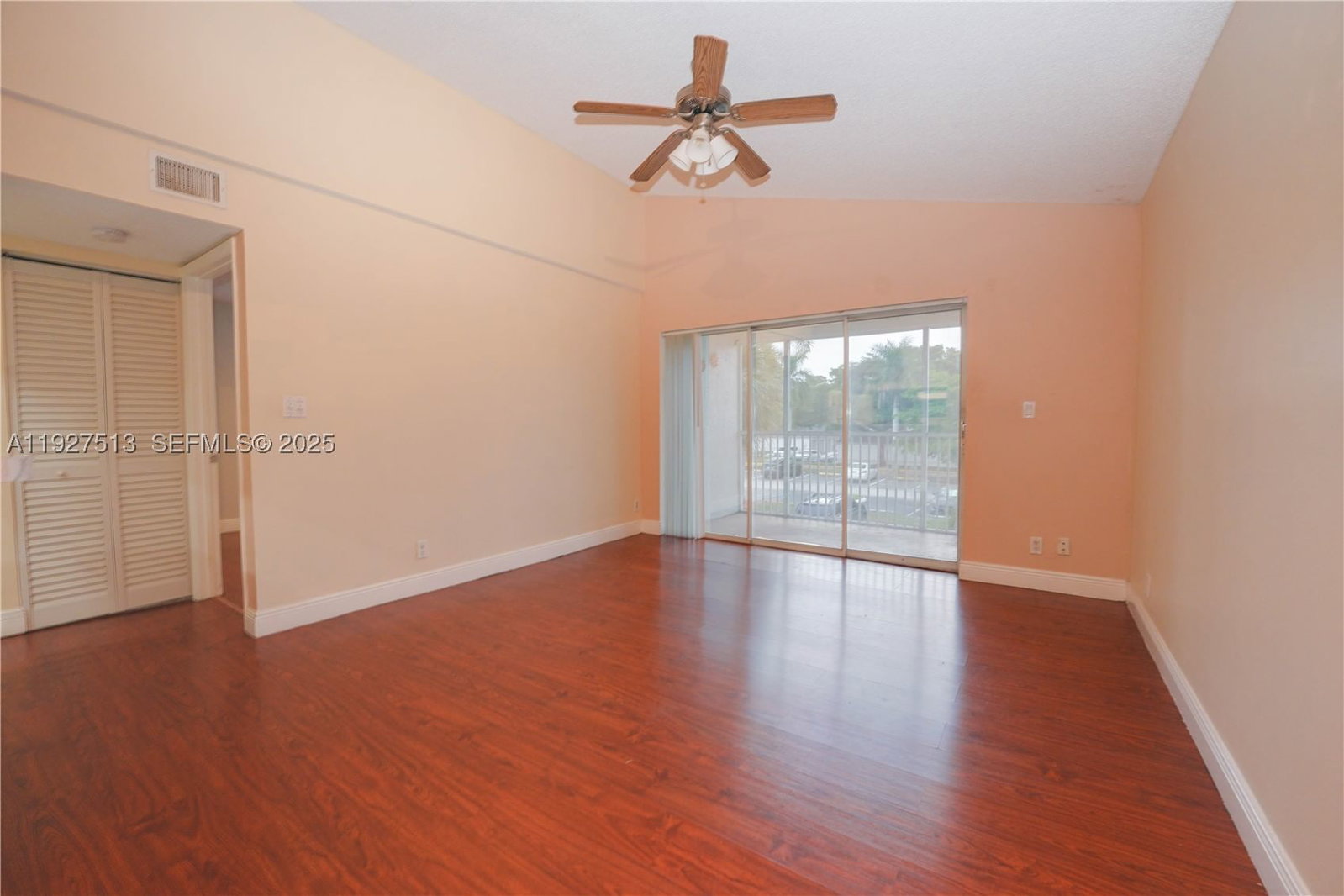 Real estate property located at 5686 Rock Island Rd #114, Broward, Sun Vista Gardens Condo, Tamarac, FL