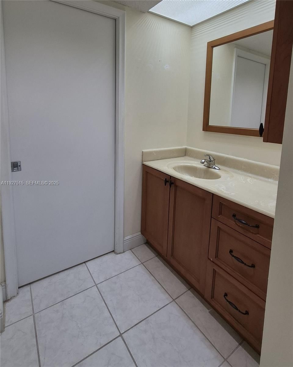 Real estate property located at 901 128th Ter #208A, Broward, Cambridge At Century, Pembroke Pines, FL
