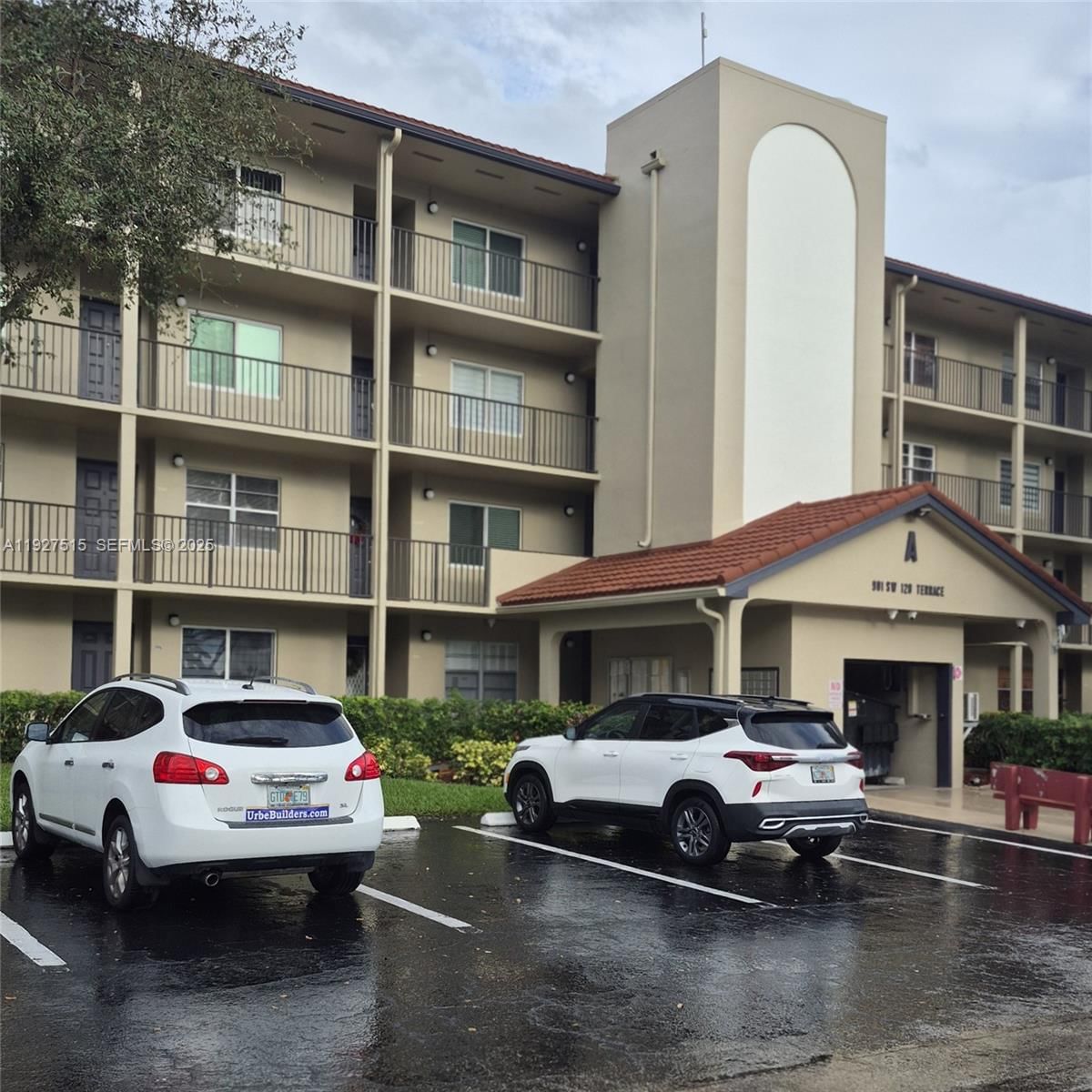 Real estate property located at 901 128th Ter #208A, Broward, Cambridge At Century, Pembroke Pines, FL