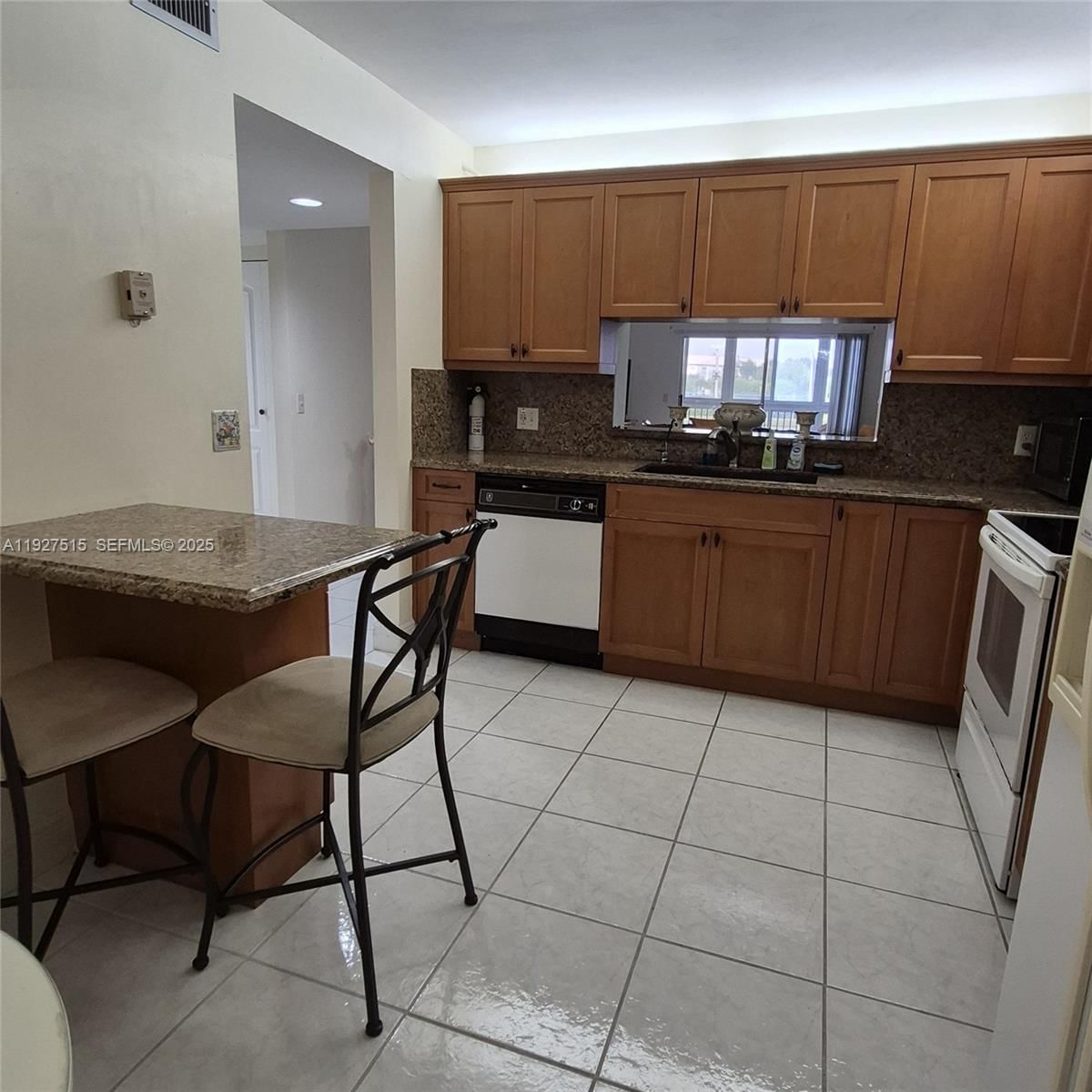 Real estate property located at 901 128th Ter #208A, Broward, Cambridge At Century, Pembroke Pines, FL