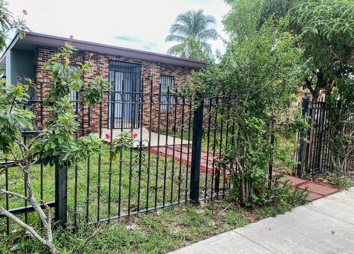 Real estate property located at 1105 112th St, Miami-dade, Biscayne Blvd Park, Miami, FL