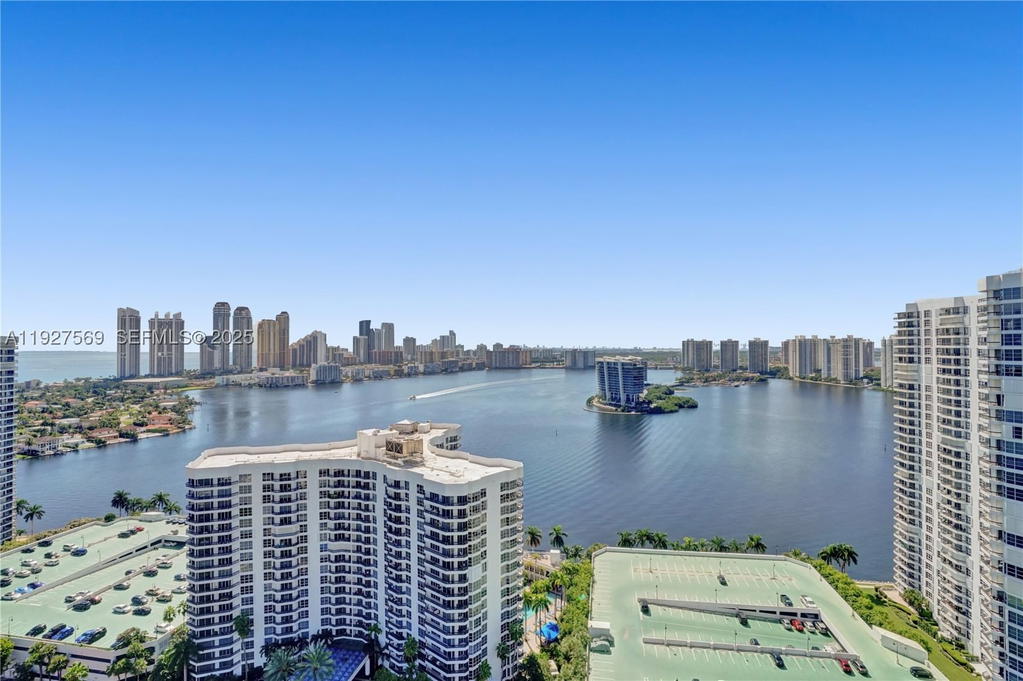 Real estate property located at 3600 Mystic Pointe Dr #311, Miami-dade, Mystic Pointe, Aventura, FL
