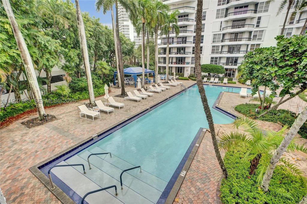 Real estate property located at 3600 Mystic Pointe Dr #311, Miami-dade, Mystic Pointe, Aventura, FL