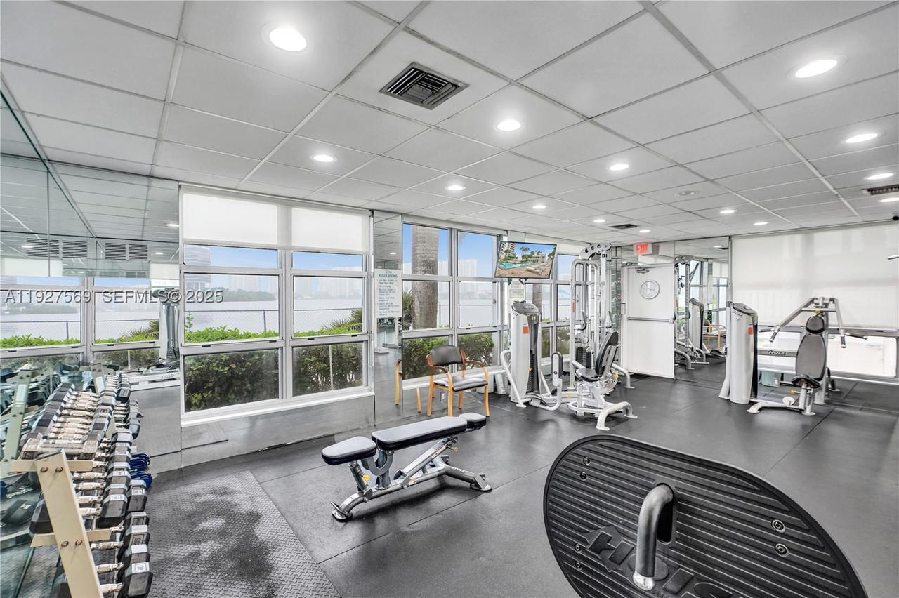Real estate property located at 3600 Mystic Pointe Dr #311, Miami-dade, Mystic Pointe, Aventura, FL