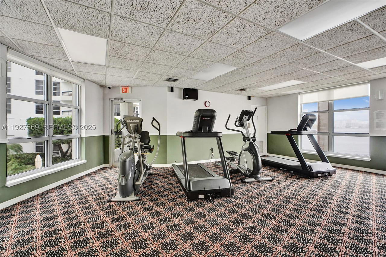 Real estate property located at 3600 Mystic Pointe Dr #311, Miami-dade, Mystic Pointe, Aventura, FL