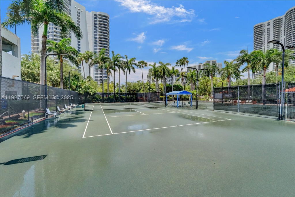 Real estate property located at 3600 Mystic Pointe Dr #311, Miami-dade, Mystic Pointe, Aventura, FL