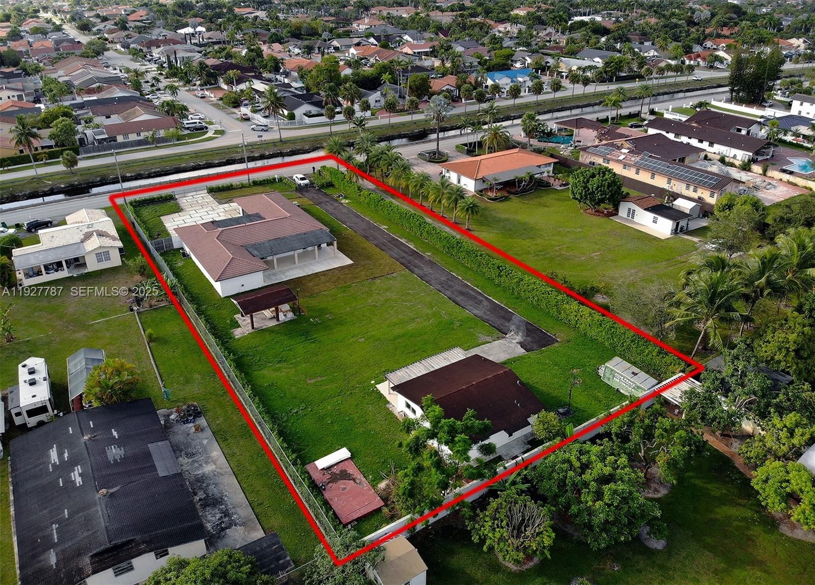 Real estate property located at 3801 132nd Ave, Miami-dade, J G Heads Farms Unit A, Miami, FL