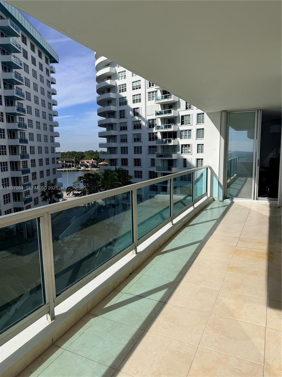 Real estate property located at 5151 Collins Ave #730 + DEN, Miami-dade, Seacoast 5151 Condo, Miami Beach, FL