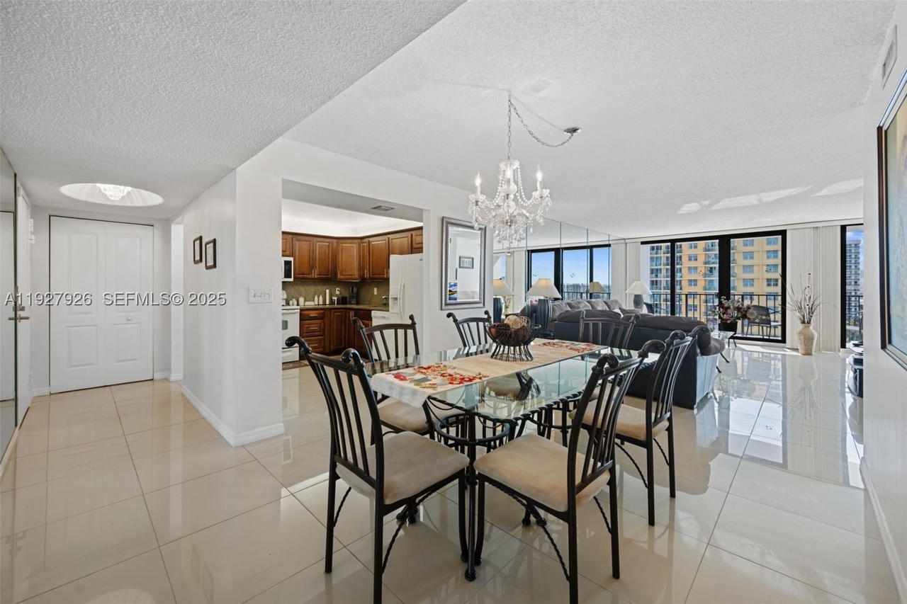 Real estate property located at 2401 Ocean Dr #1007, Broward, Britannia At Quadomain Co, Hollywood, FL