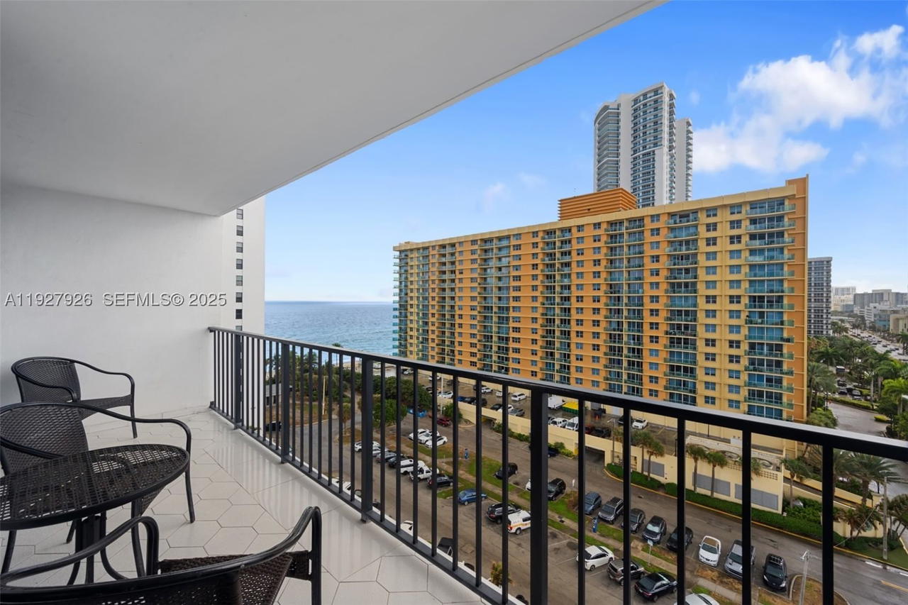 Real estate property located at 2401 Ocean Dr #1007, Broward, Britannia At Quadomain Co, Hollywood, FL