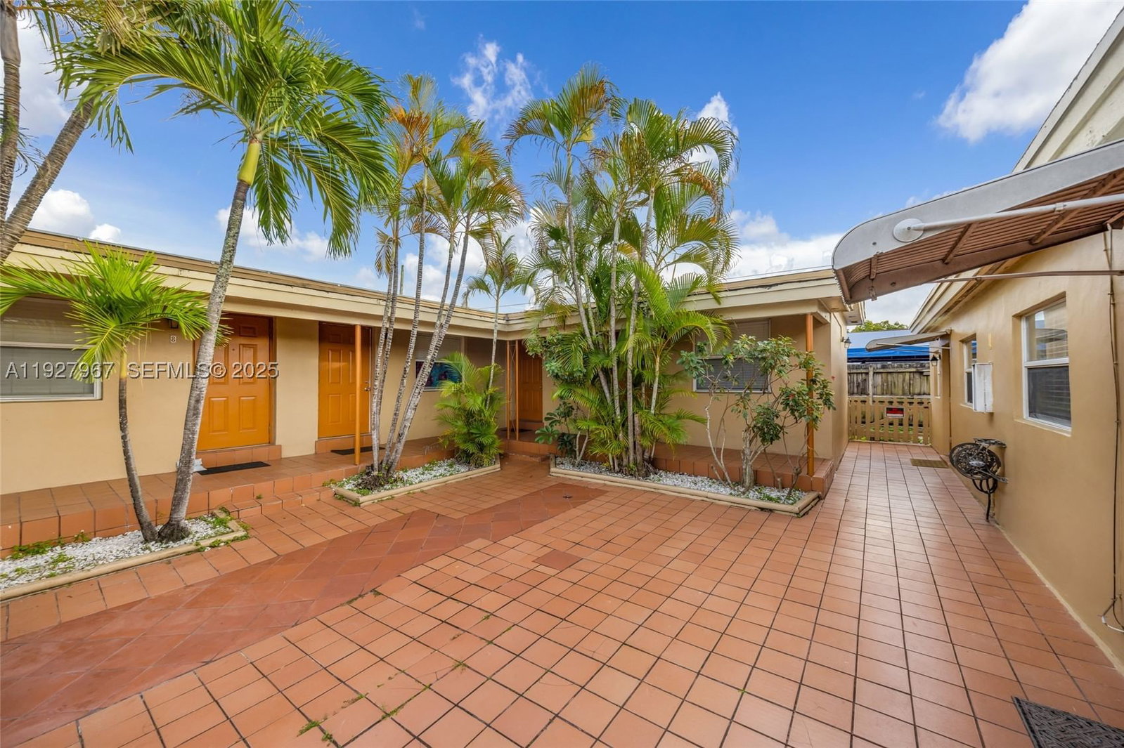 Real estate property located at 6124 Pembroke Rd, Broward, Welwyn Manor, Miramar, FL