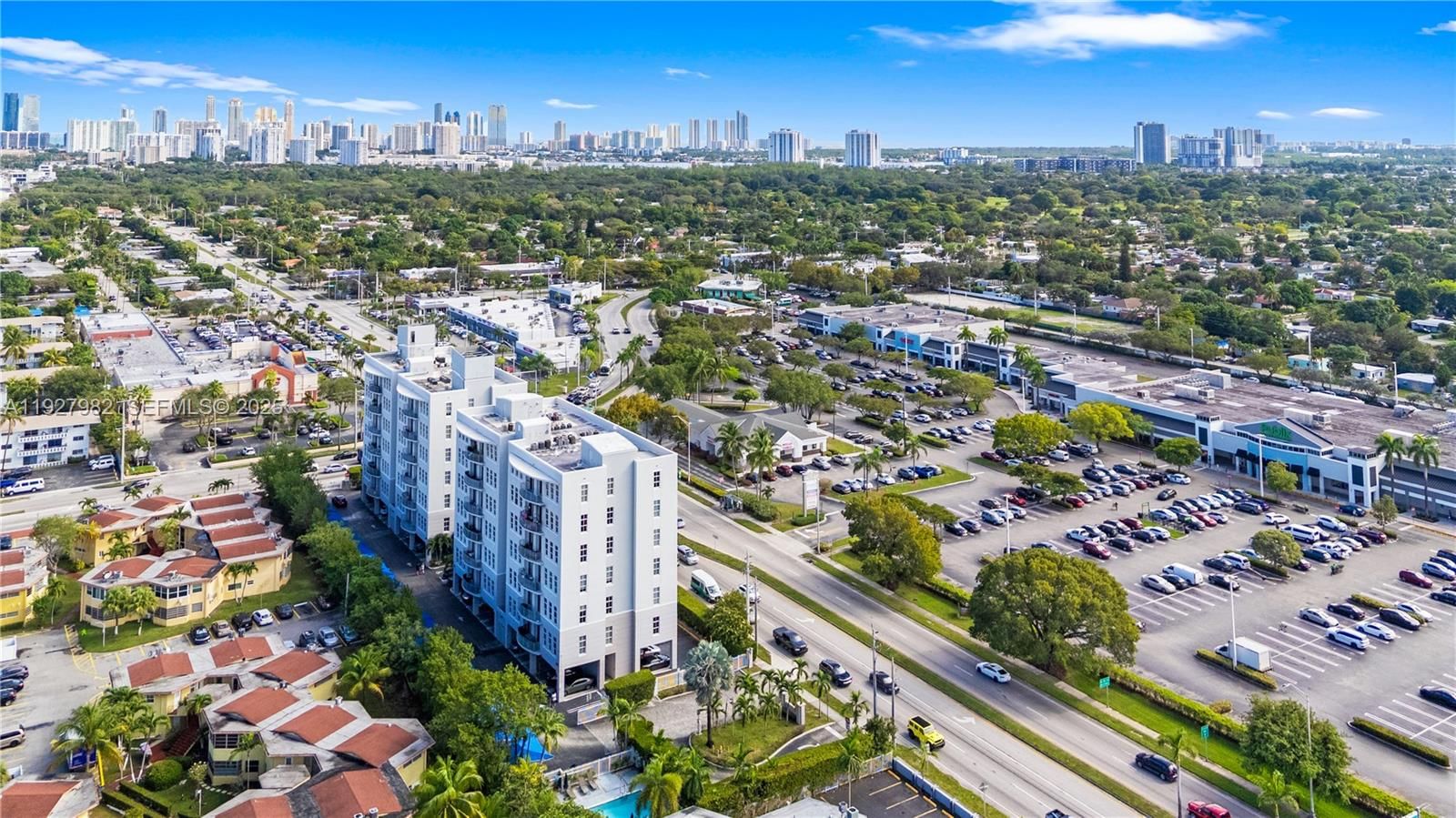 Real estate property located at 1789 Miami Gardens Dr W403, Miami-dade, Skylofts Condo, Miami, FL