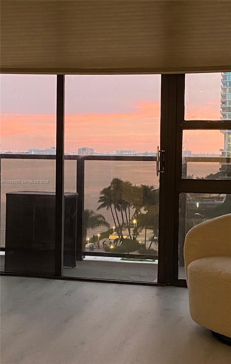 Real estate property located at 600 36th St #720, Miami-dade, Charter Club Condo, Miami, FL