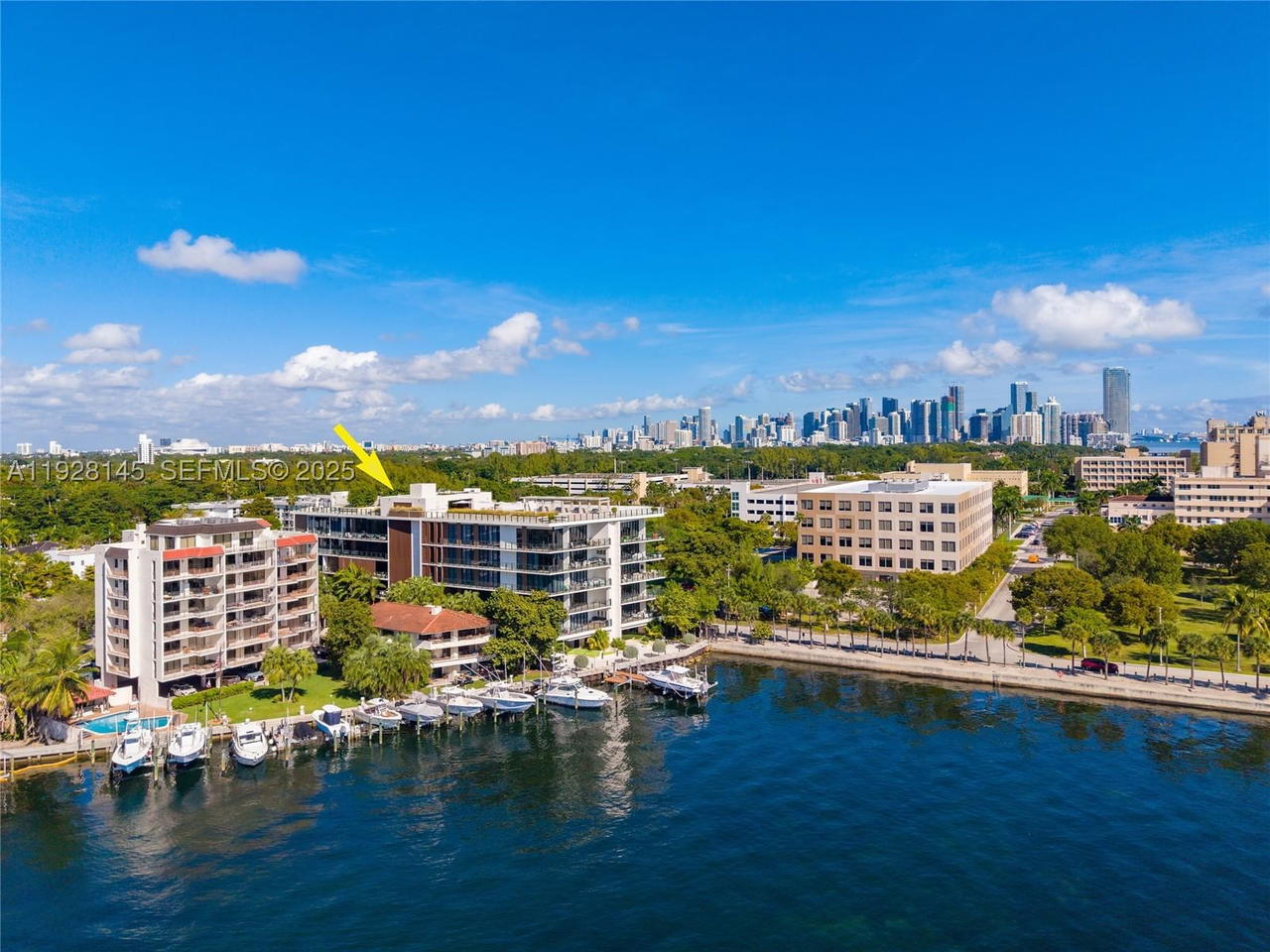 Real estate property located at 3581 Glencoe St #403, Miami-dade, The Fairchild Coconut Grov, Miami, FL