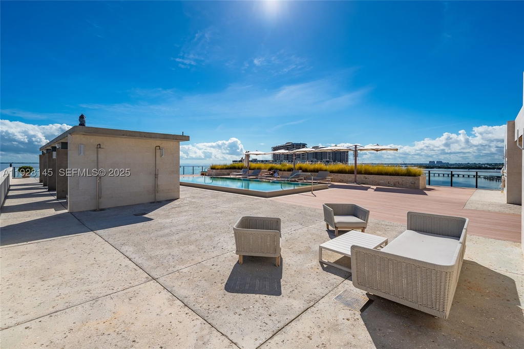 Real estate property located at 3581 Glencoe St #403, Miami-dade, The Fairchild Coconut Grov, Miami, FL