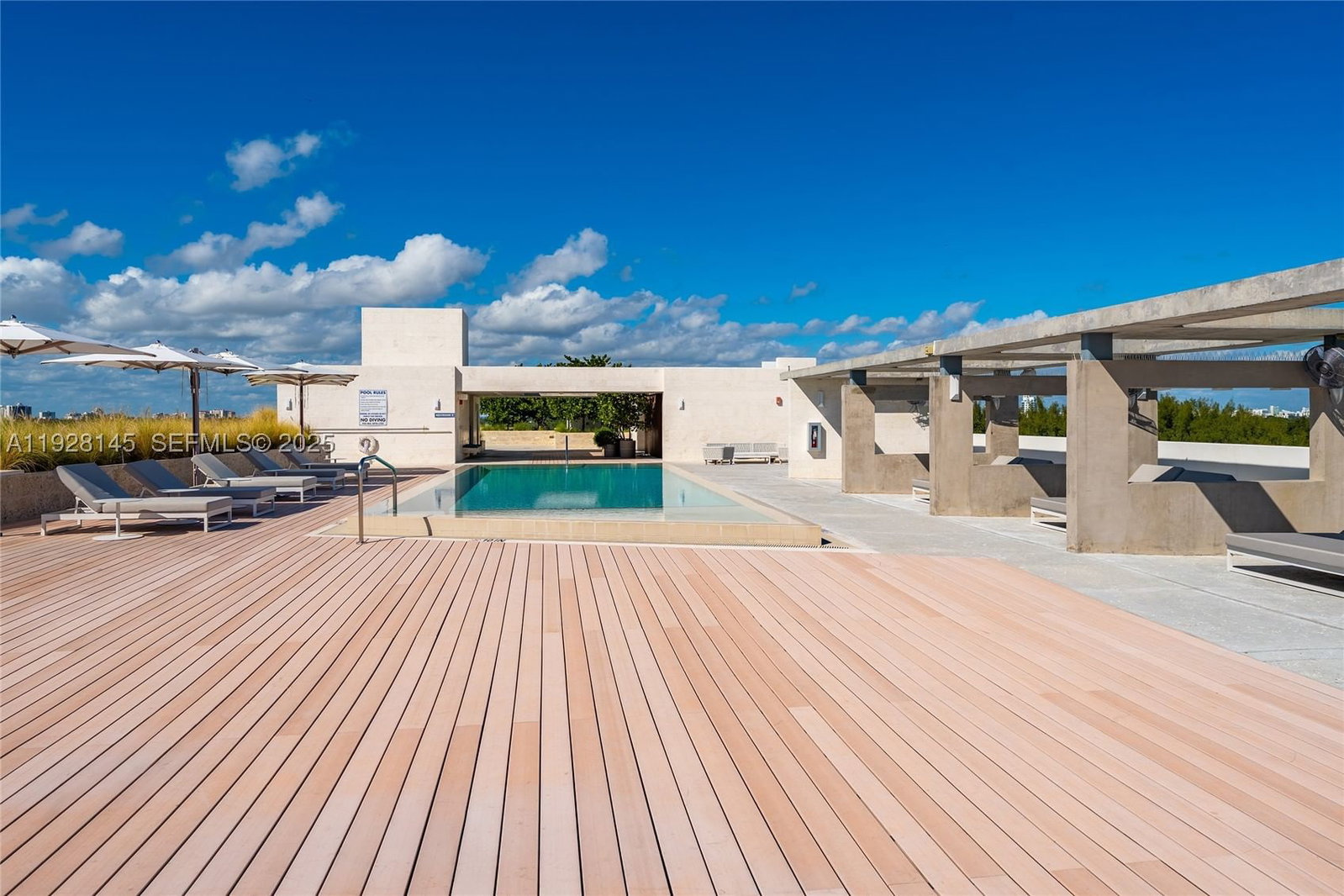 Real estate property located at 3581 Glencoe St #403, Miami-dade, The Fairchild Coconut Grov, Miami, FL