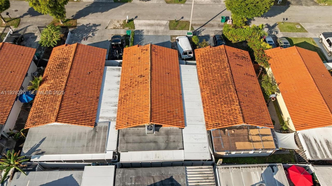 Real estate property located at 8822 112th Ter, Miami-dade, London Estates 1st Addn, Hialeah Gardens, FL