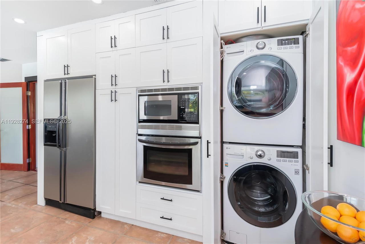 Real estate property located at 10511 122nd Ct, Miami-dade, Devon Aire Estates Sec 1, Miami, FL