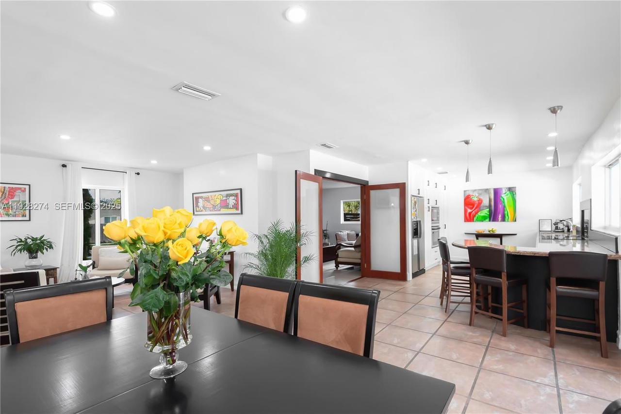 Real estate property located at 10511 122nd Ct, Miami-dade, Devon Aire Estates Sec 1, Miami, FL