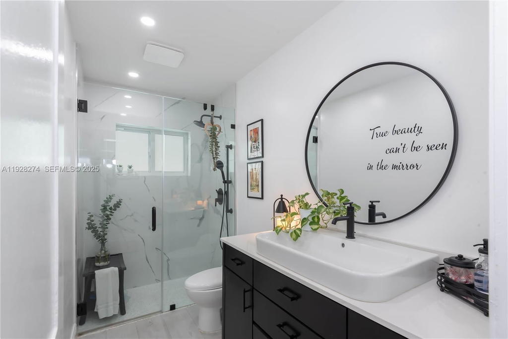 Real estate property located at 10511 122nd Ct, Miami-dade, Devon Aire Estates Sec 1, Miami, FL