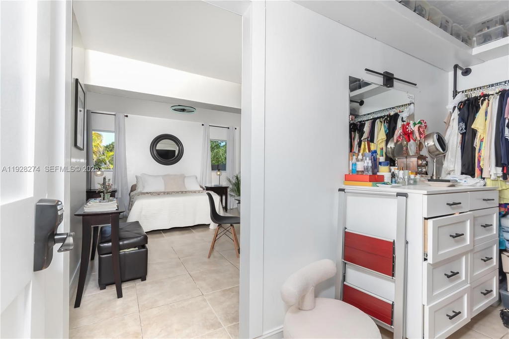 Real estate property located at 10511 122nd Ct, Miami-dade, Devon Aire Estates Sec 1, Miami, FL