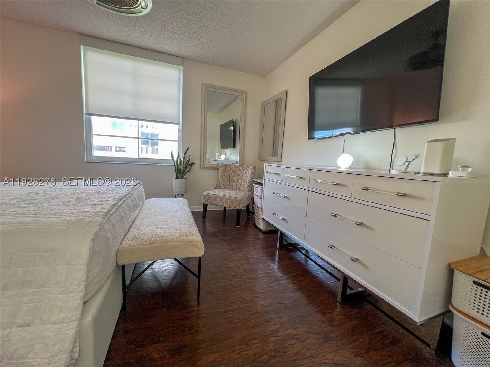 Real estate property located at 520 5th Ave #2303, Broward, Las Olas By The River Con, Fort Lauderdale, FL
