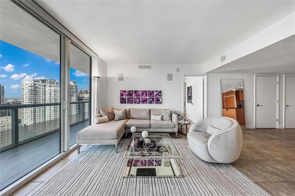 Real estate property located at 50 Biscayne Blvd #3311, Miami-dade, 50 Biscayne Condo, Miami, FL