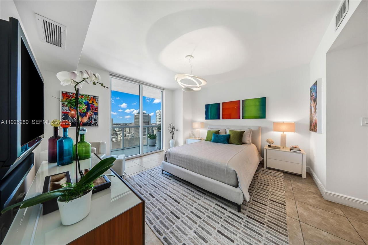 Real estate property located at 50 Biscayne Blvd #3311, Miami-dade, 50 Biscayne Condo, Miami, FL