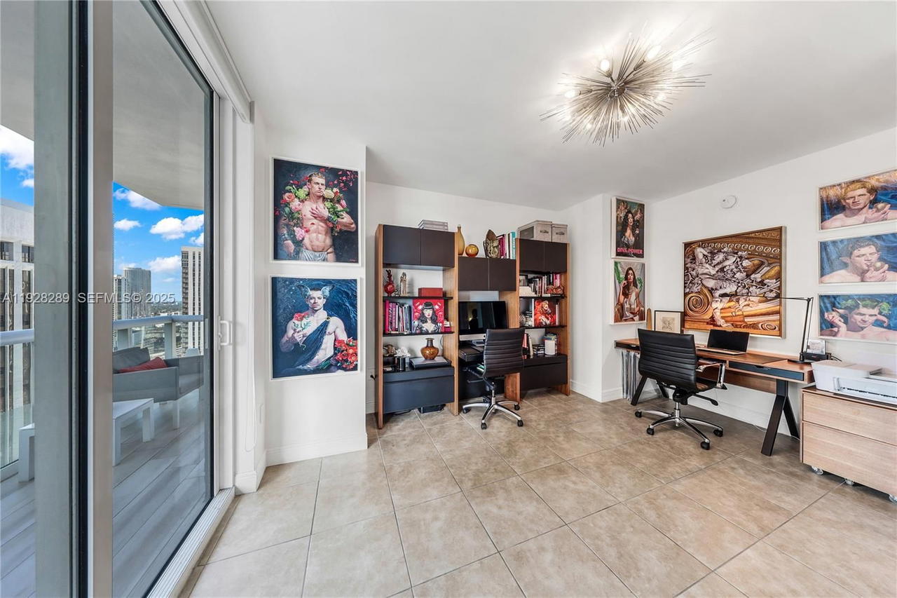Real estate property located at 50 Biscayne Blvd #3311, Miami-dade, 50 Biscayne Condo, Miami, FL