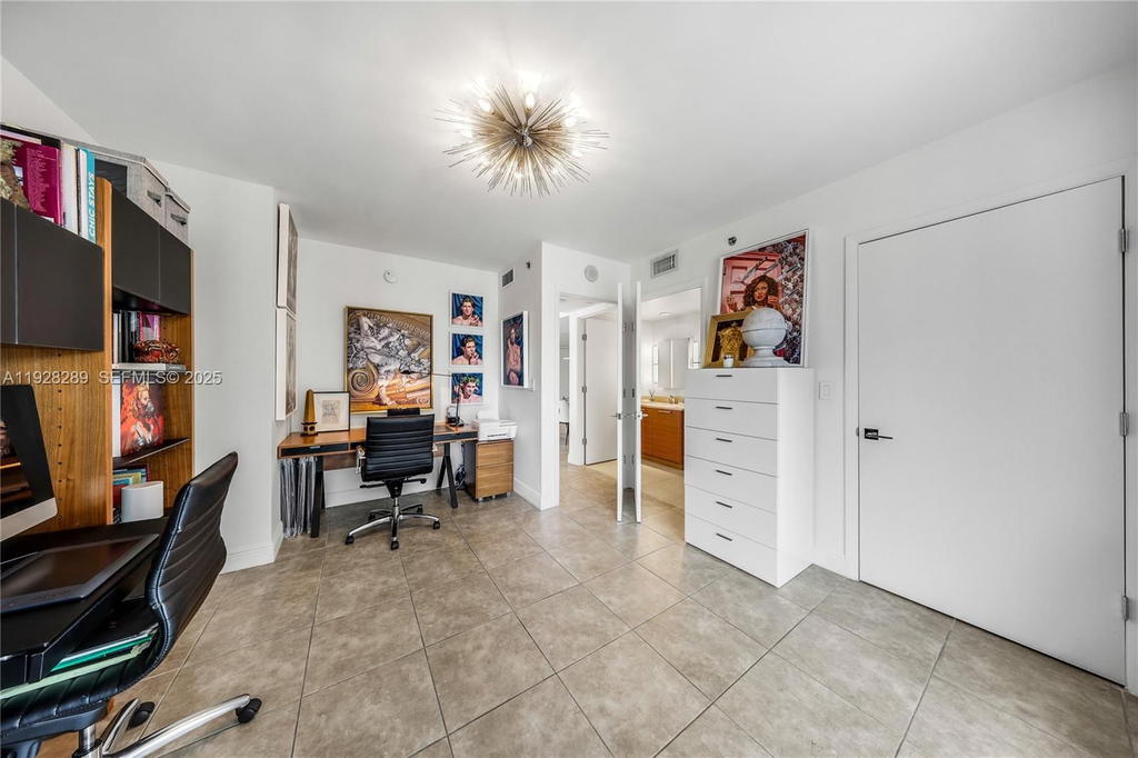 Real estate property located at 50 Biscayne Blvd #3311, Miami-dade, 50 Biscayne Condo, Miami, FL