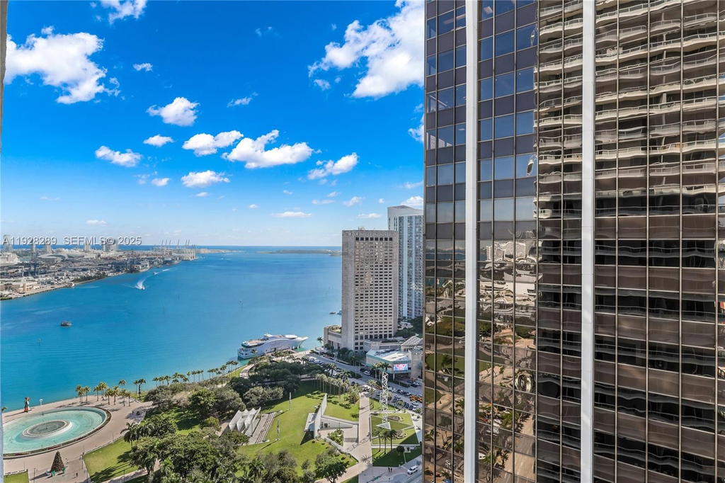 Real estate property located at 50 Biscayne Blvd #3311, Miami-dade, 50 Biscayne Condo, Miami, FL