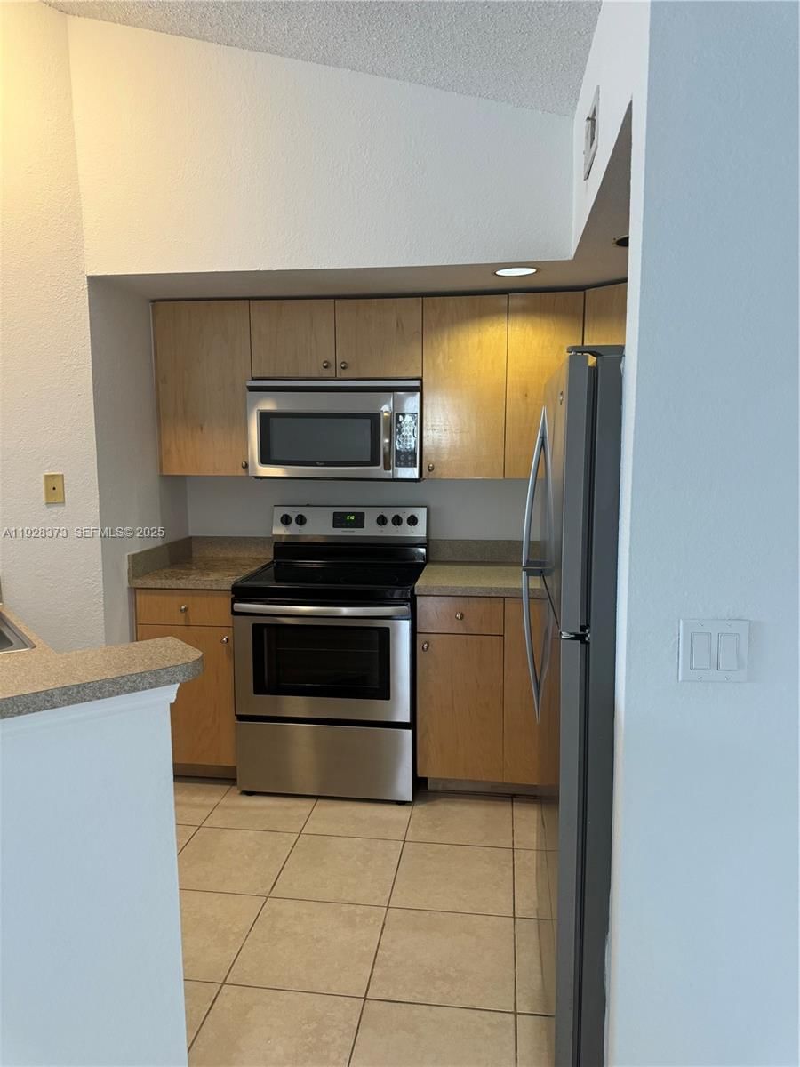Real estate property located at 12620 Vista Isles Dr #1022, Broward, Isles At Lago Mar Condo, Sunrise, FL