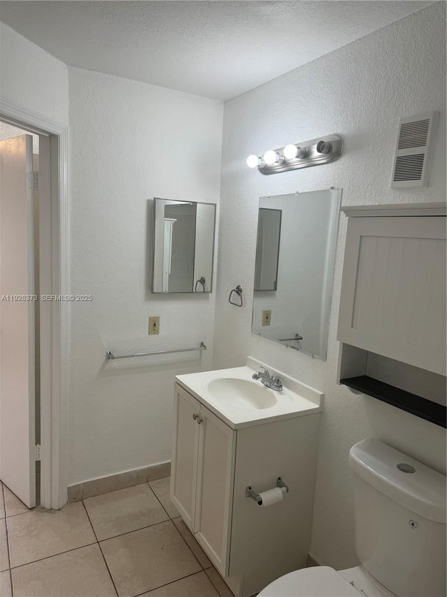 Real estate property located at 12620 Vista Isles Dr #1022, Broward, Isles At Lago Mar Condo, Sunrise, FL
