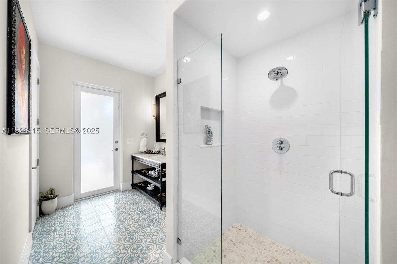 Real estate property located at 7222 79th Ter, Miami-dade, Sleep Hollow Amended, Miami, FL