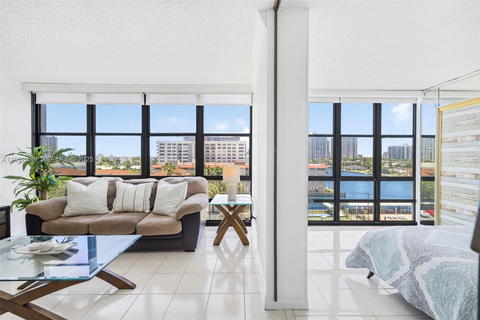 Real estate property located at 2017 Ocean Dr #606, Broward, Avant Garde Condo, Hallandale Beach, FL
