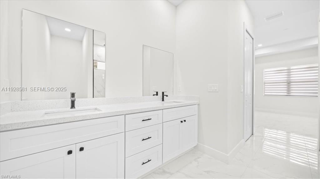 Real estate property located at 840 GUINNE LN, Lee, Lehigh Acres, Lehigh Acres, FL