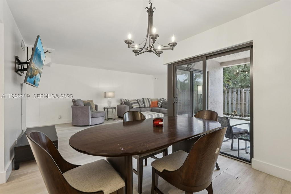 Real estate property located at 30 Chestnut Cir, Broward, Stonebridge Phase 1, Cooper City, FL