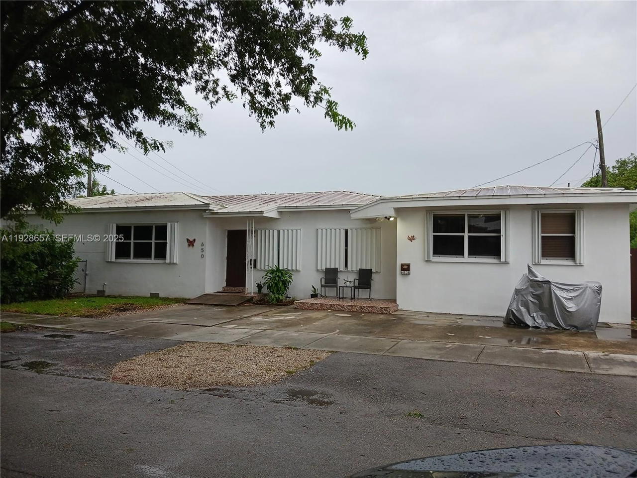 Real estate property located at 650 44th Ct, Miami-dade, Tamiami Trail Park, Miami, FL