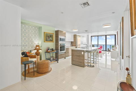 Real estate property located at 460 28th St #3904, Miami-dade, Icon Bay Condo, Miami, FL