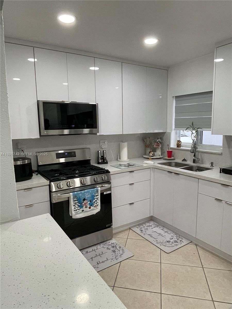 Real estate property located at , Miami-dade, Carol City Seventh Addn, Miami Gardens, FL